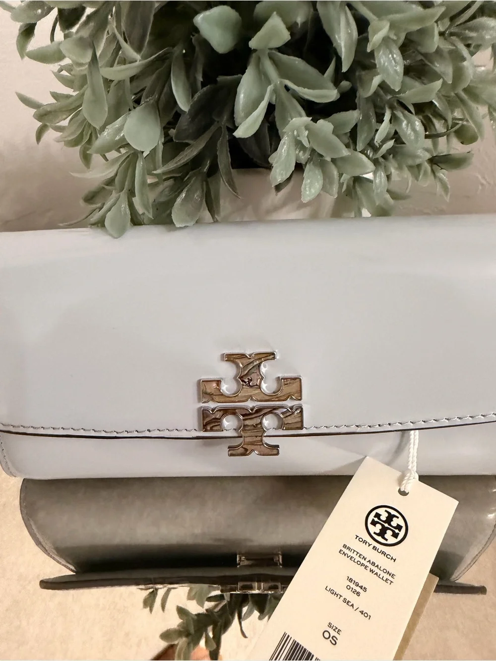 Tory Burch Britten Envelope Wallet in 